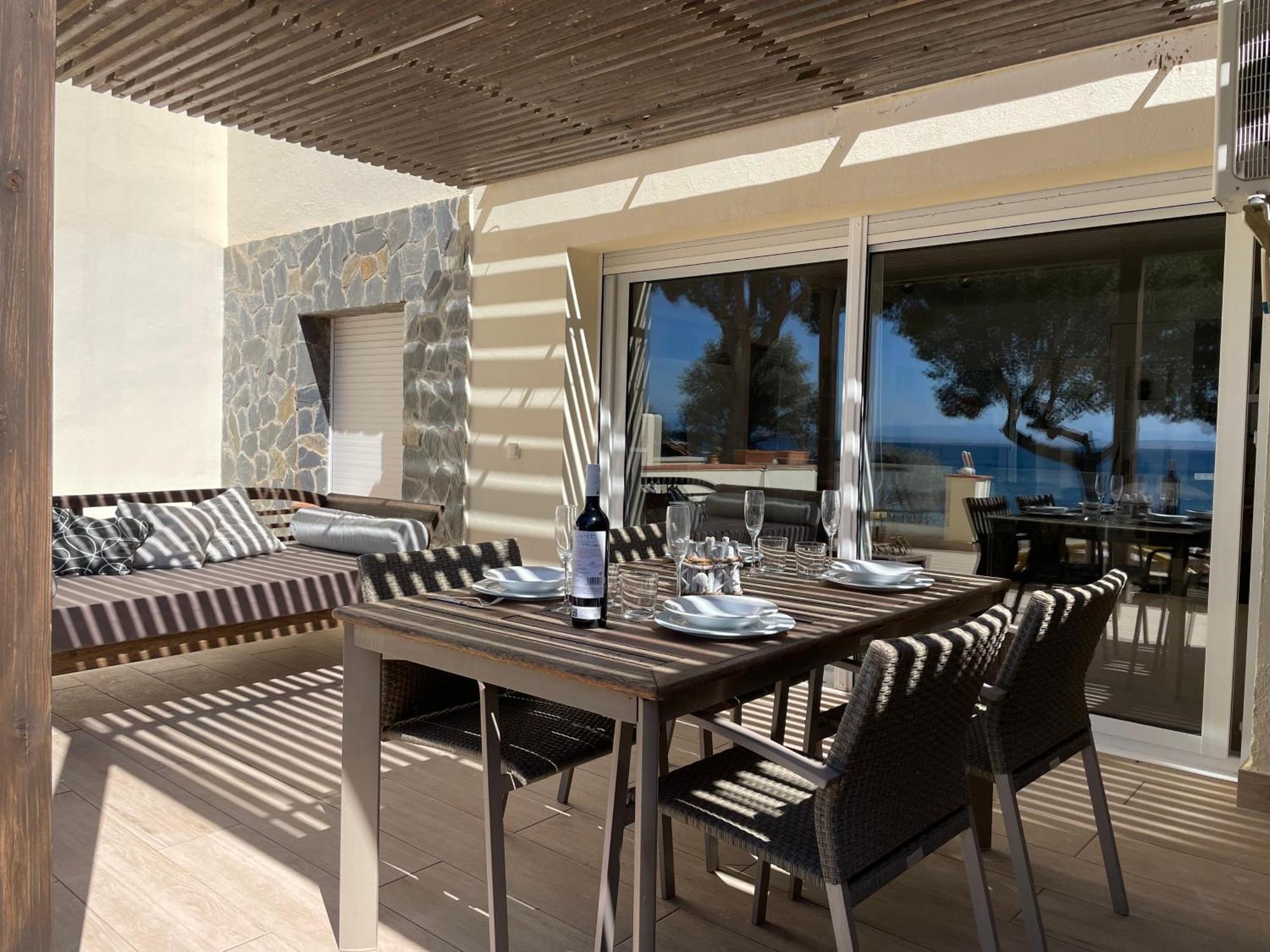 New Madrague Beach Roses Exterior photo