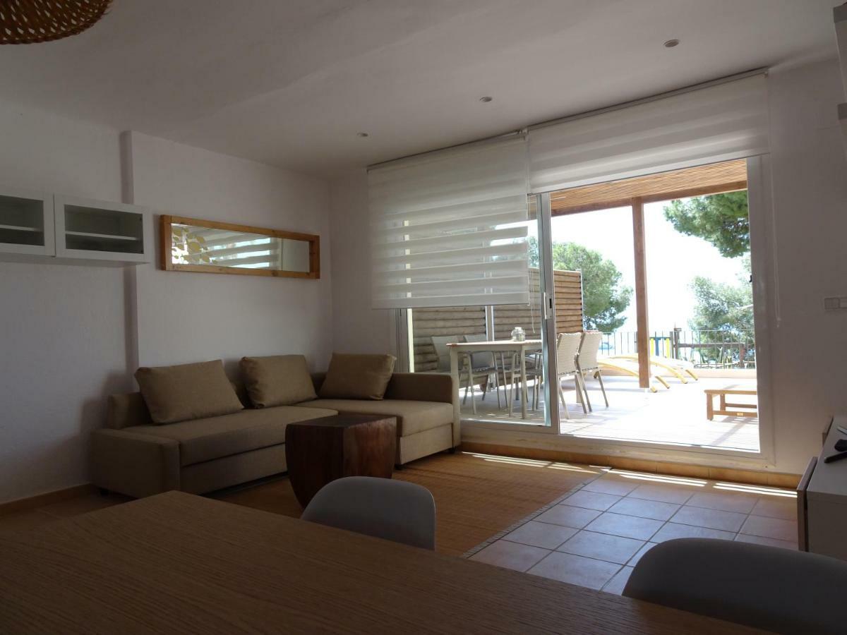 New Madrague Beach Roses Exterior photo