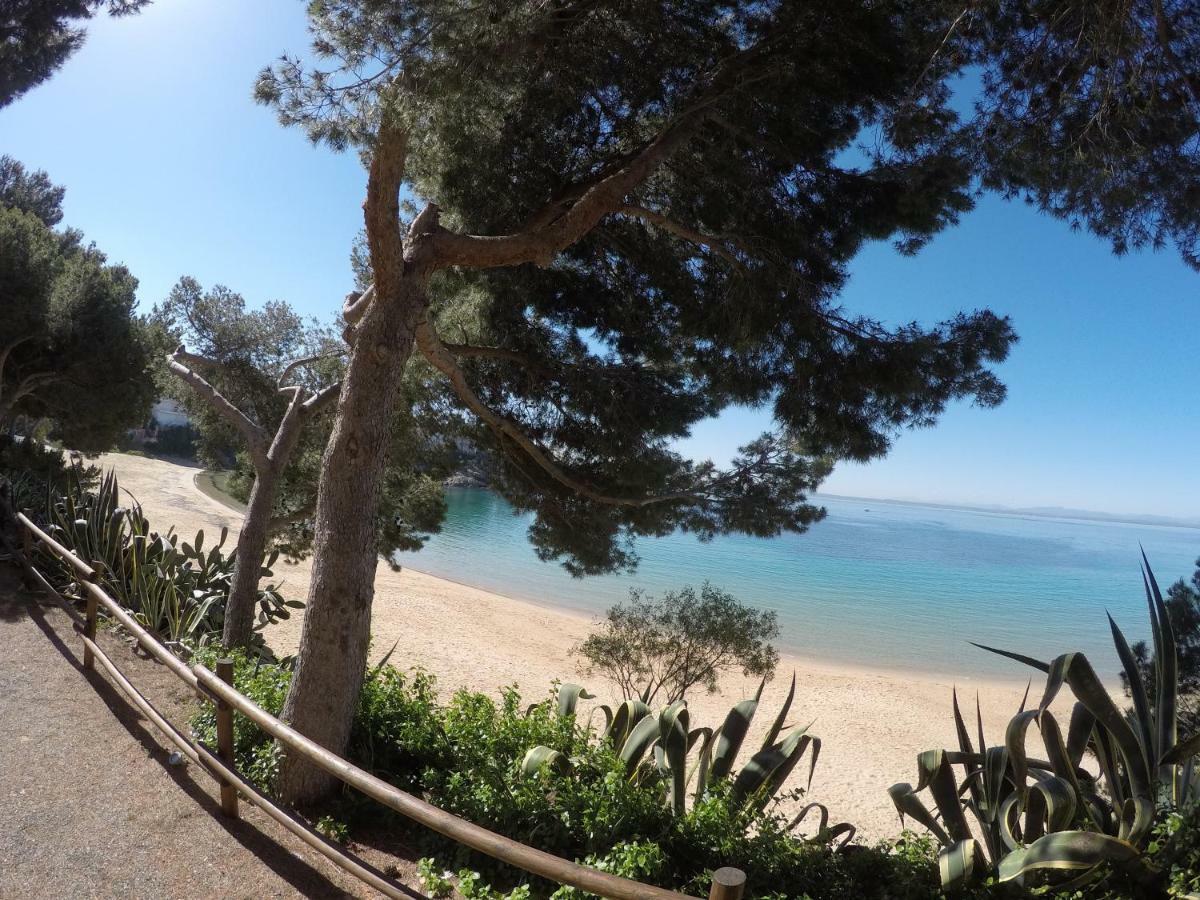 New Madrague Beach Roses Exterior photo